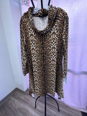 NWT Investments Leopard Print Tunic Top Size Large Cowl Neck Asymmetrical Hem